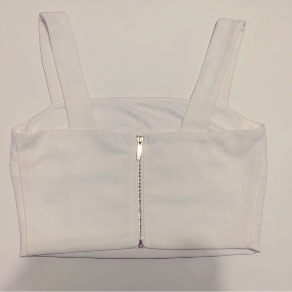 Dynamite White Crop Top (with gold zipper) - Picture 2 of 3